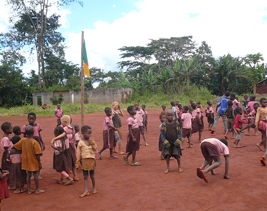 Educación de Pigmeos en Camerún